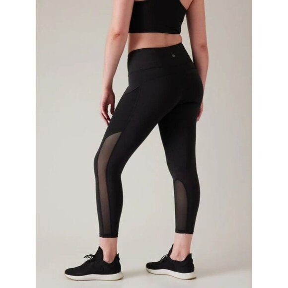 ATHLETA Women Ultimate Stash Mesh 7/8 Tight Leggings Sz S/M Black Gym Barre 41-3 - Picture 1 of 16